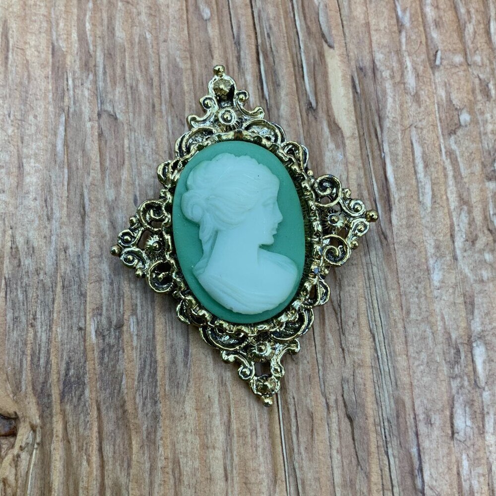 Gerry's Vintage Cameo Aquamarine Ivory Antiques Bronze Colored Brooch Pendant